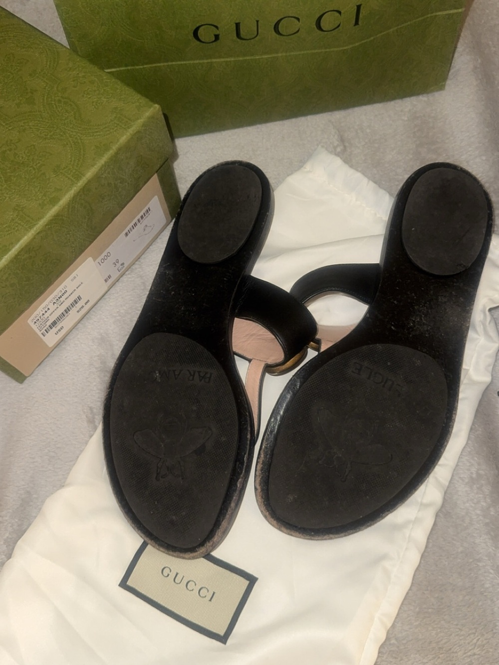 Gucci Black Leather GG Thong Sandals with Gold Hardware - Picture 3 of 4